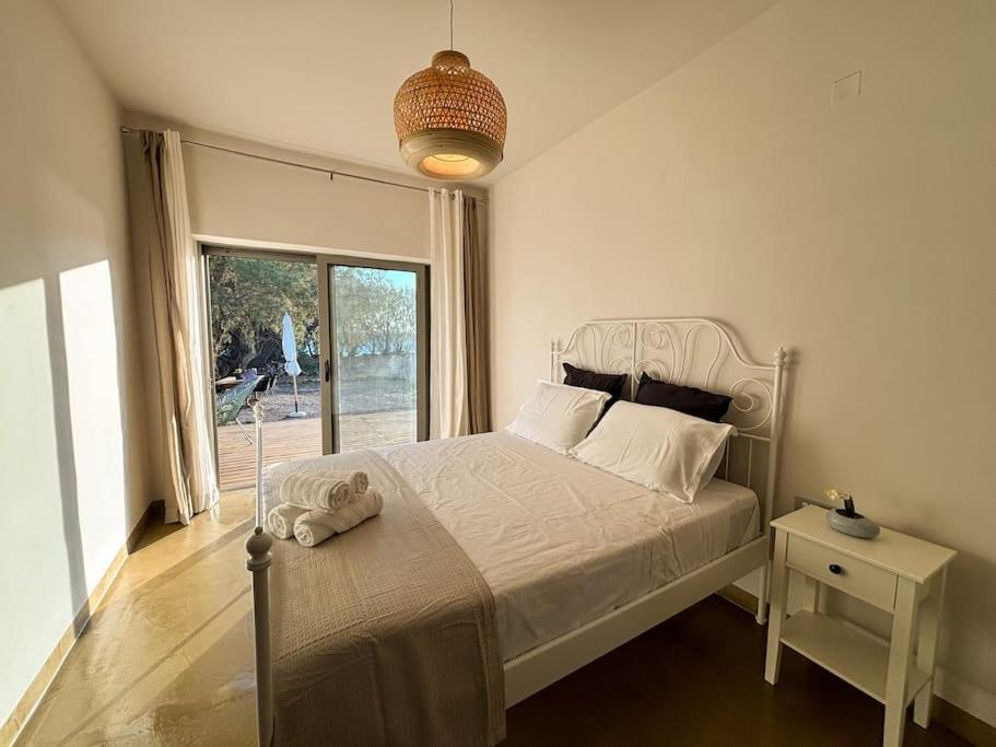 Mekia'S Beach House Livadia  Esterno foto