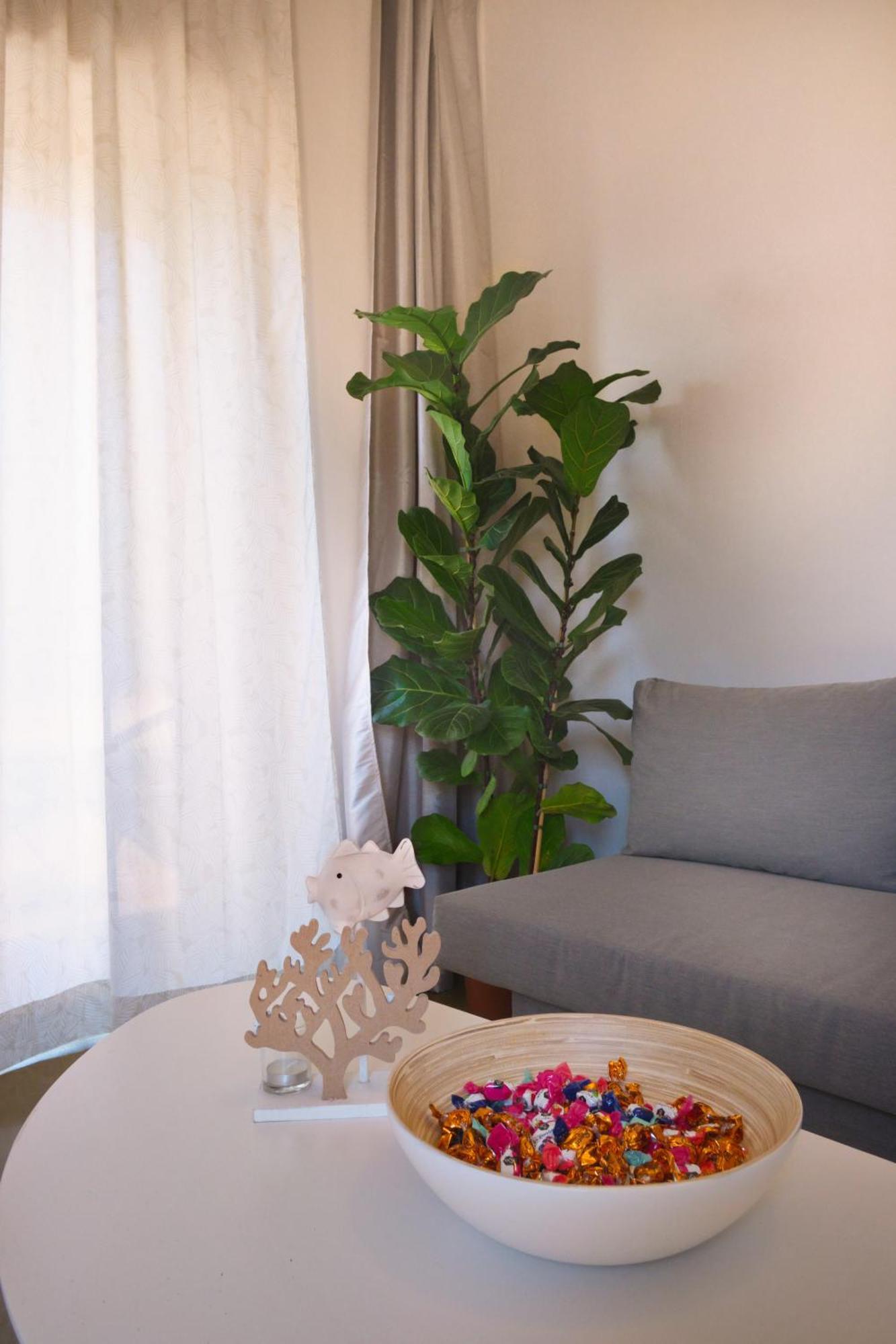Mekia'S Beach House Livadia  Esterno foto